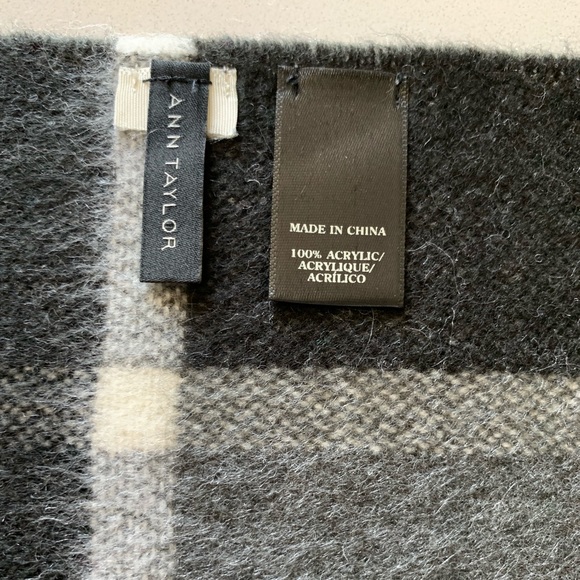 Ann Taylor Check Fringe Reversible Scarf, Heather Grey/Charcoal - Picture 6 of 7